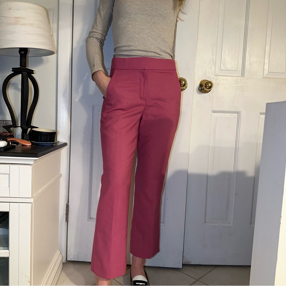 J. Crew Women’s pink cropped flare Wool Pants. Size 0.